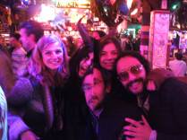 Até bruxa tinha no Andrés Carne de Res, em Chia, próximo de Bogotá, na Colômbia